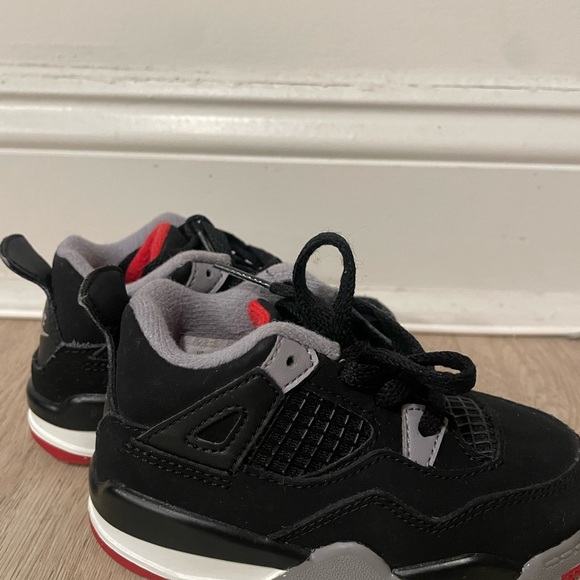 Jordan “bred” 4 - Picture 2 of 4
